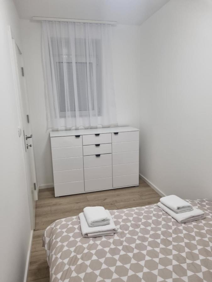 Stan Slavija Apartment Sajmiste Екстериор снимка