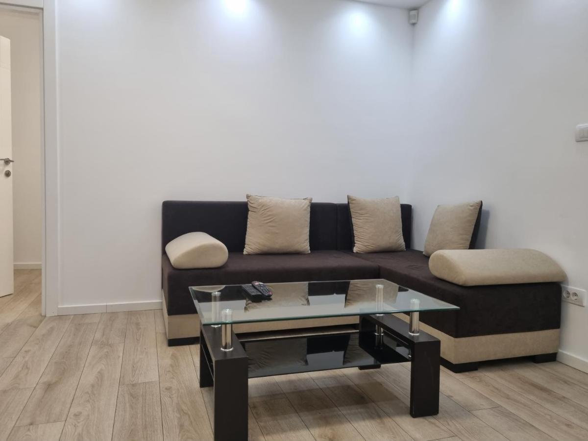 Stan Slavija Apartment Sajmiste Екстериор снимка